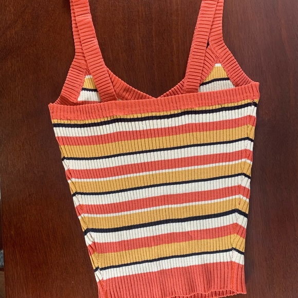 Small tank top from pacsun - Picture 2 of 3